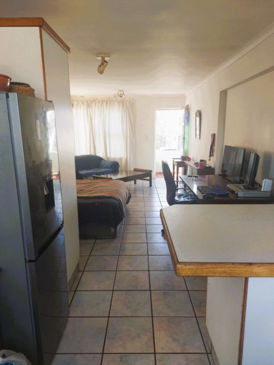 1 Bedroom Property for Sale in Table View Western Cape